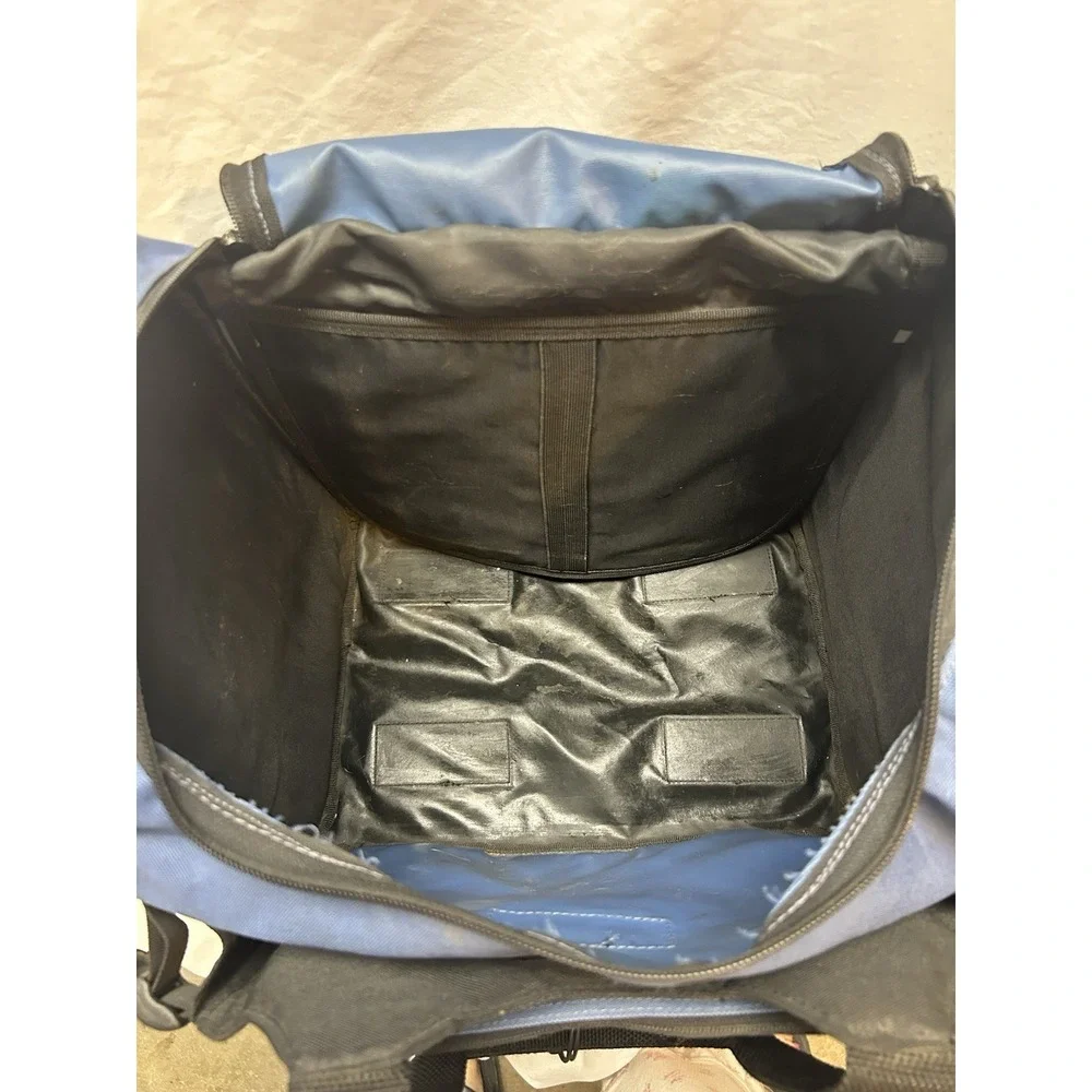 Columbia 300 Single Ball Tote Bowling Bag Blue with Zip Compartments and Strap